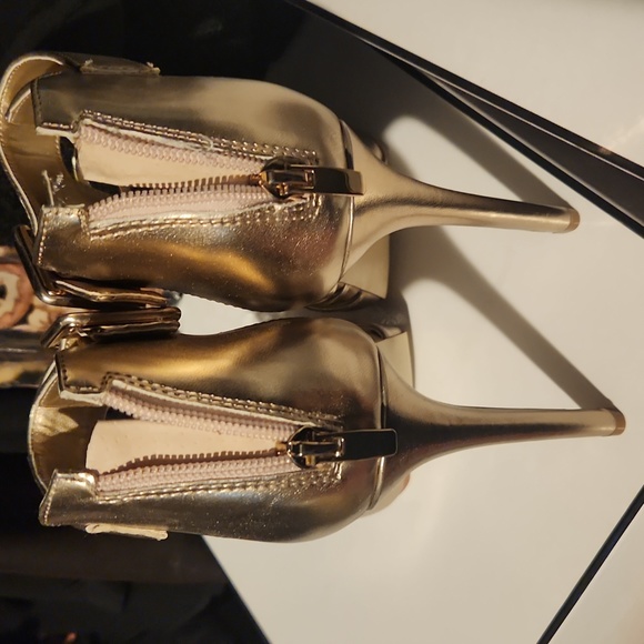 COPY - Guess heels - Picture 3 of 4